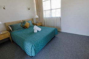 Lochinvar Hotel Motel